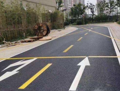 蘇州小區(qū)道路劃線哪家好？推薦江蘇中穎